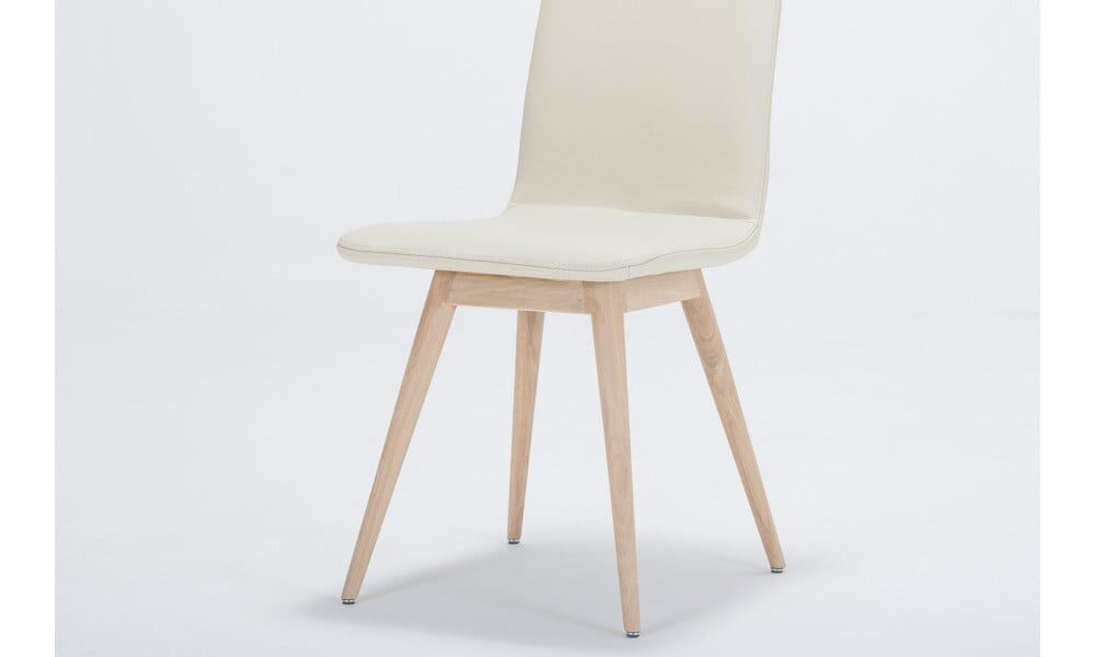 Jedálenská stolička z masívneho dubového dreva s koženým bielym sedadlom Gazzda Ena