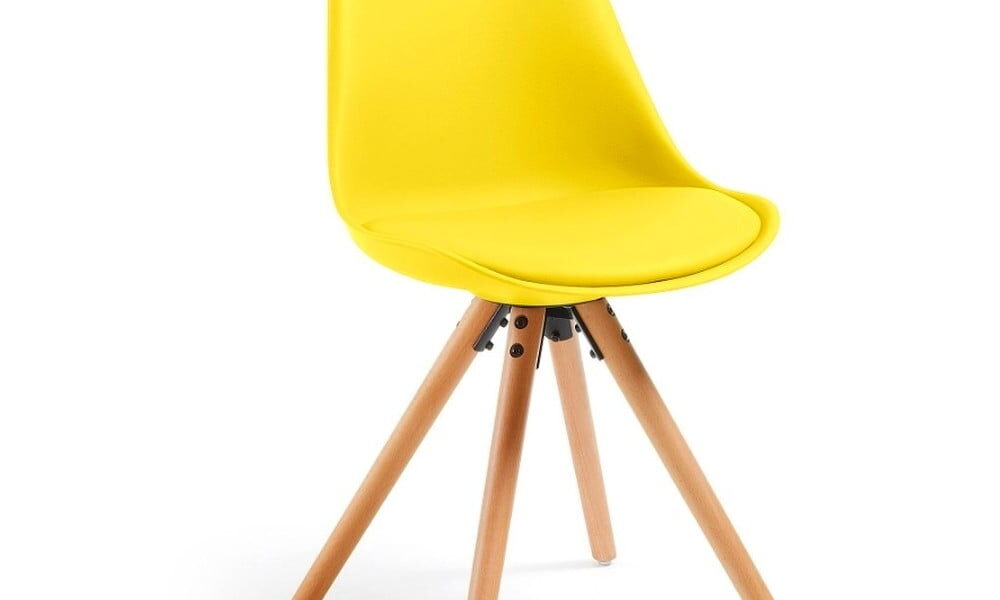 Žltá stolička s bukovými nohami loomi.design Lumos