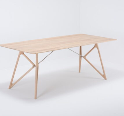 Jedálenský stôl z masívneho dubového dreva Gazzda Tink, 200 × 90 cm
