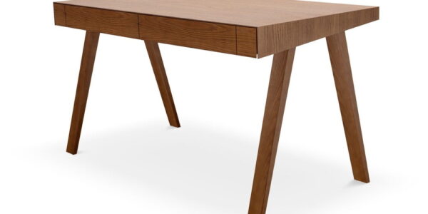 Hnedý písací stôl s nohami z jaseňového dreva EMKO, 140 x 70 cm
