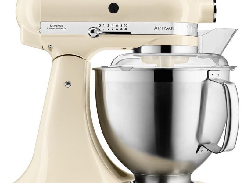 Kuchynský robot KitchenAid Artisan 5Ksm185pseac… Tichý a výkonný 300 W motor s  deseti rychlostmi od 58 do 220 ot/min a přímým pohonem, celokovová k