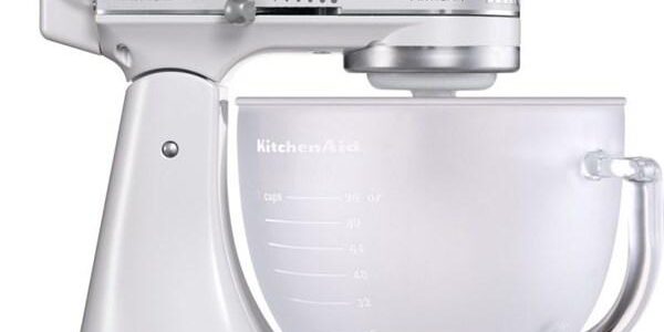 Kuchynský robot KitchenAid Artisan 5Ksm156efp… Barva matně perlová – svatební edice. Tichý a výkonný 300 W motor s  10 rychlostmi od 58 do 220 ot/mi