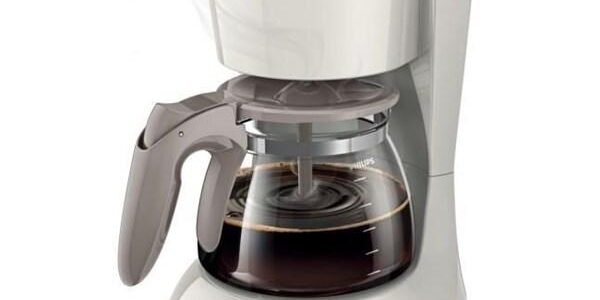 Kávovar Philips HD7461/00 béžov… Vychutnejte si dobrou kávu ze spolehlivého kávovaru s praktickým a kompaktním designem pro snadné uložení.