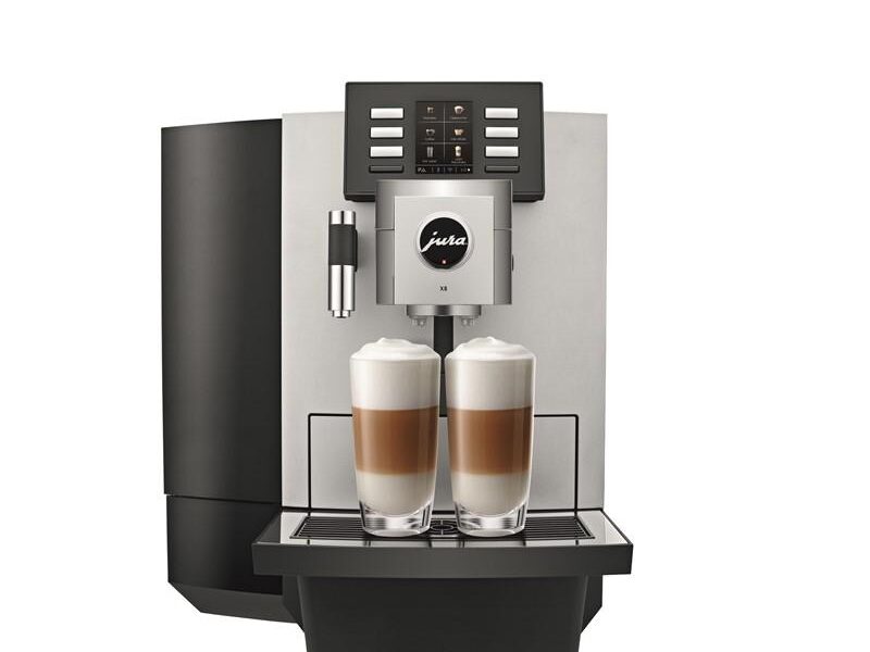 Espresso Jura X8… Profesionální kávovar, 21 druhů nápojů, programovatelná teplota horké vody, vše od RISTRETTA až po LATTE MACCHIATO stiskem jednoho
