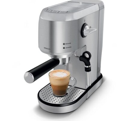 Espresso Sencor SES 4900SS strieborn… Tlak čerpadla 20 barů, parní tryska pro lahodnou mléčnou pěnu, příprava dvou šálků najednou.