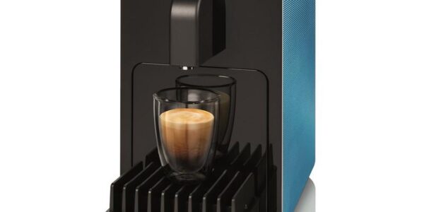 Espresso Cremesso Viva B6 Dark petrol… Tlak 19 barů, funkce předspaření s pauzou na rozvoj aromatu, 5 programovatelných tlačítek na přípravu kávy a
