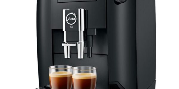 Espresso Jura Piano Black WE6 (416147… WE6  nabízí 8 různých specialit, mlýnek Aroma G3, vodní nádržka s kapacitou 3 litrů, zásobník na kávová zrna