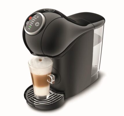 Espresso Krups NescafÉ Dolce Gusto Genio S Plus KP340831 čierne… Kompatibilní s kapslemi NESCAFÉ Dolce Gusto, moderní design, kompaktní rozměry. Obs