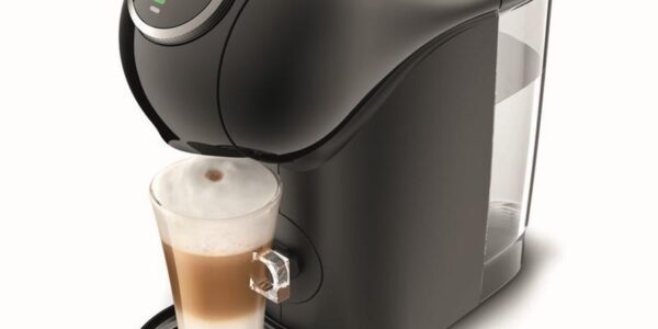Espresso Krups NescafÉ Dolce Gusto Genio S Plus KP340831 čierne… Kompatibilní s kapslemi NESCAFÉ Dolce Gusto, moderní design, kompaktní rozměry. Obs