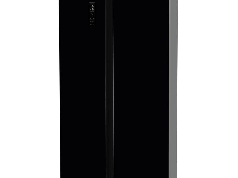 Americká chladnička ETA Side-by-Side 138990020 čierna… Kombinovaná chladnička ETA amerického typu, v energetickej triede A+, s celkovou kapacitou 43