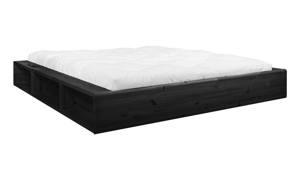 Čierna dvojlôžková posteľ z masívneho dreva s úložným priestorom a futonom Comfort Karup Design, 160 x 200 cm