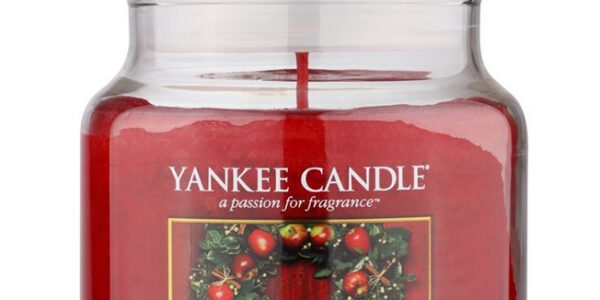 Yankee Candle vonná sviečka Red Apple Wreath Classic stredná