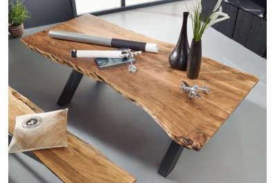 Bighome – DARKNESS Jedálenský stôl 180×100 cm – čierne nohy, prírodná, akácia
