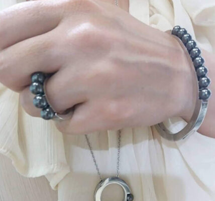 Calvin Klein Oceľový prsteň s perličkami Circling KJAKMR0401 52 mm