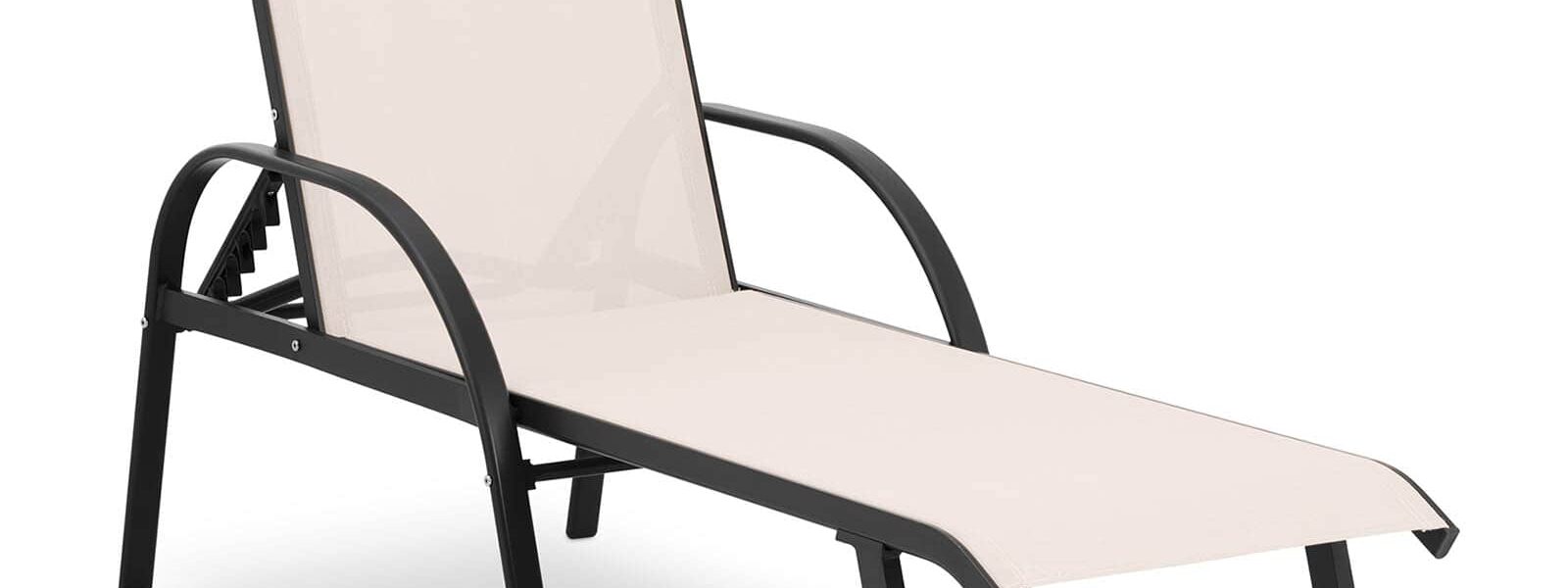 Tweedehands ligstoel – beige – aluminium frame – verstelbare rugleuning