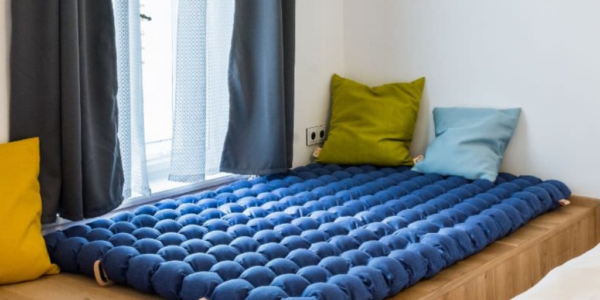 LIV Design Relaxačný masážny matrac BUBBLES Zvoľte farbu: LIV – Sivá, Rozmer: 110×200 cm