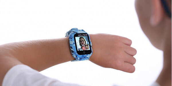 Helmer Chytré dotykové hodinky s GPS lokátorem a fotoaparátem – LK 710 4G šedé